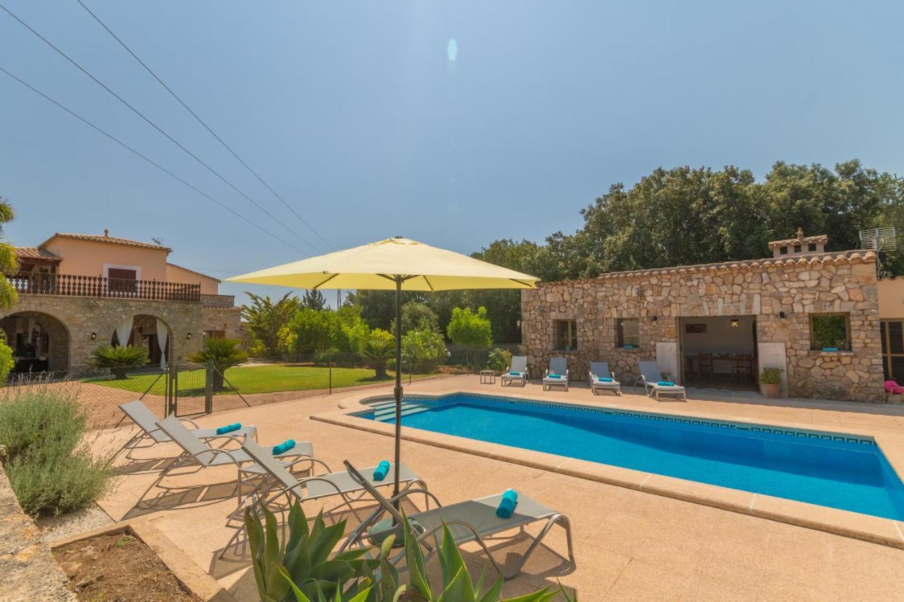 - 251884 Holiday home
