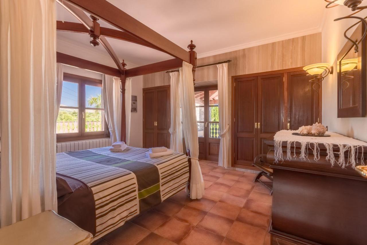 - 251884 Holiday home